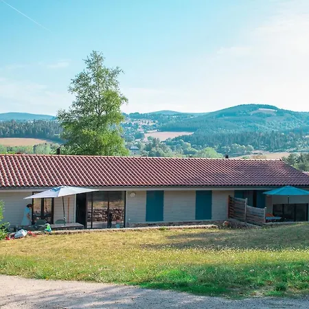 Village De Gites De La Foret De Ganigal Le Malzieu-Ville Exterior foto